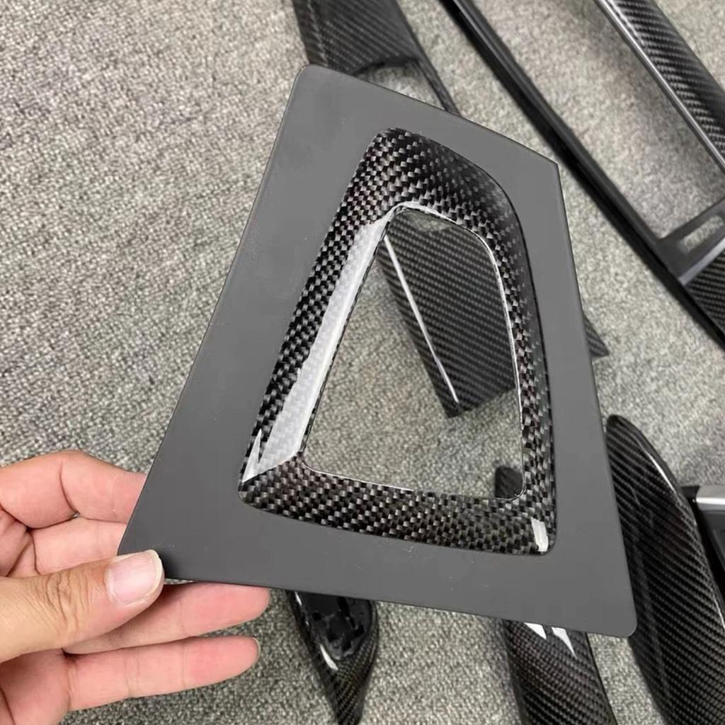 Replacement Real Carbon Fiber Gear Shift Bottom Surround Cover for BMW F20 F21 F22 F23 F30 F32 F33 F34 F35 F36 14-18 LHD