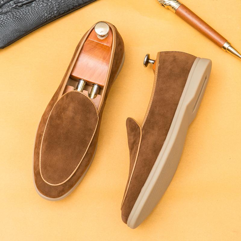 Neue Frühlings-Wildleder-Loafer Herren Luxus-Designer-Schuhe Mode Einfarbig Spitzkopf Loafer Schuhe Lässig Arbeit Walking Flache Schuhe
