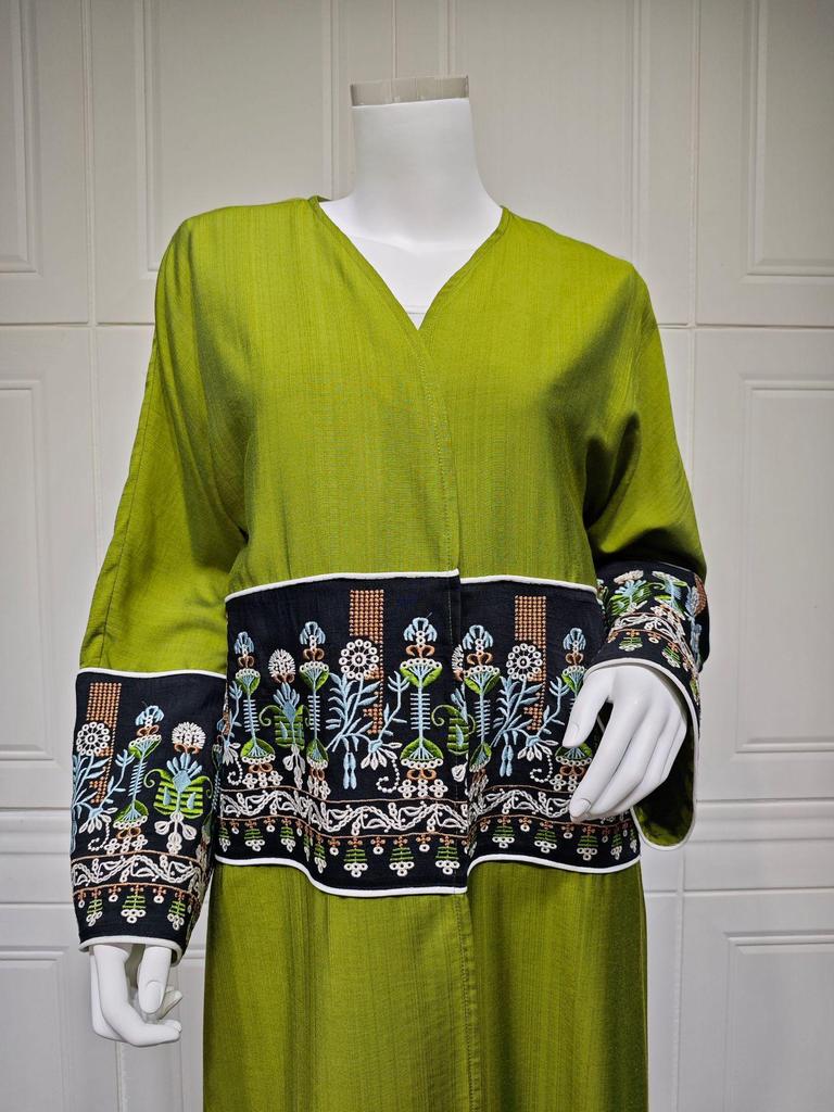Ladies' Embroidered Floral Cardigan Robe - Dubai Style Muslim Wear
