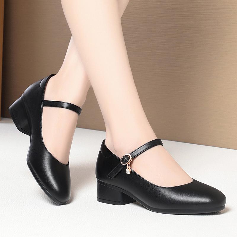 

Single shoes women s low heels, soft leather soft sole comfortable women s leather shoes round head thick heel with cheongsam one-button women s shoes 35