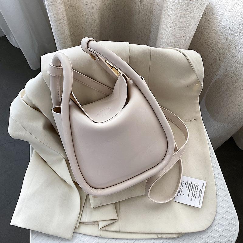 sometime bucket bolsa