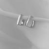 Geometric Pearl Earrings: Light Luxury & Niche High-End Accessories