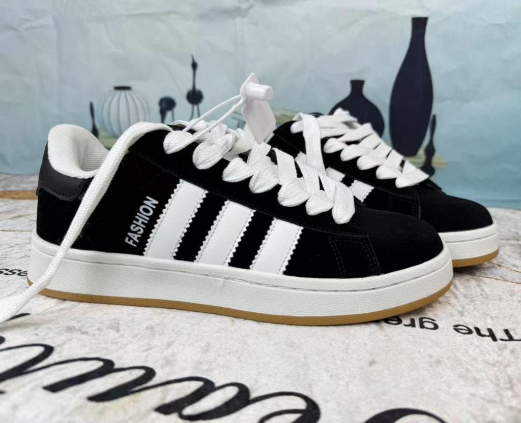 Trendy Men's Autumn Teen Low-Top Three-Stripes Casual Flat Sneakers