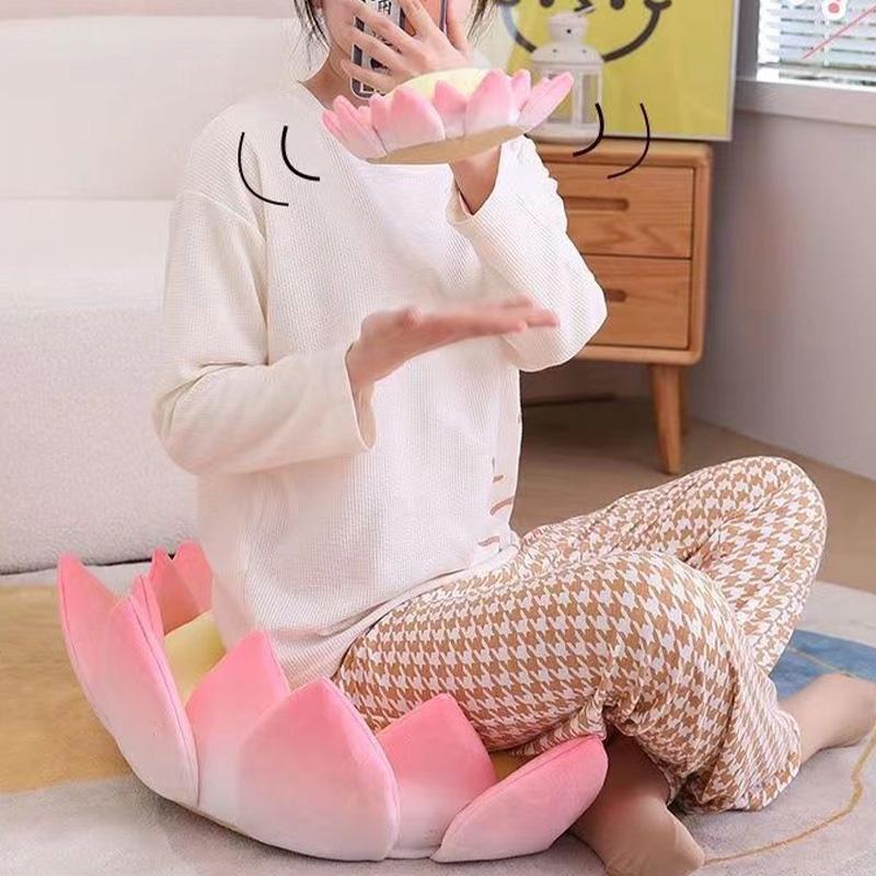 Cuscino Peluche Fiore di Loto Per Buona Fortuna e Comfort