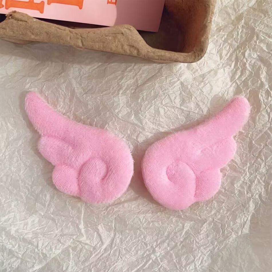 1 Paar kleine Engelsflügel Brosche Japanischer Stil Süße Kleidung Dekor Y2K Plüsch Engelsflügel Flauschige Brosche Taschendekoration