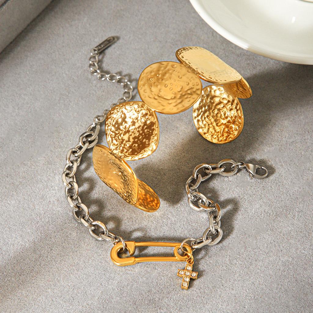 Stainless steel hammered open bangle, light luxury high-end look, safety pin bracelet, titanium steel, non-fading hand jewelry