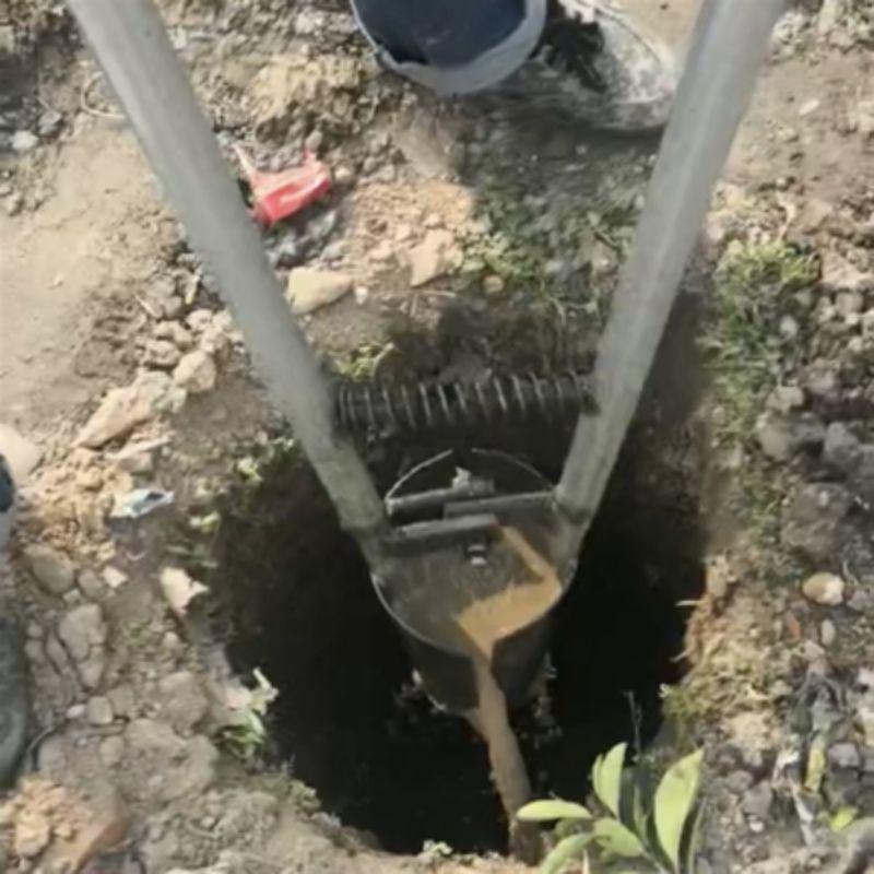 Versatile Soil Digging Tool for Hard