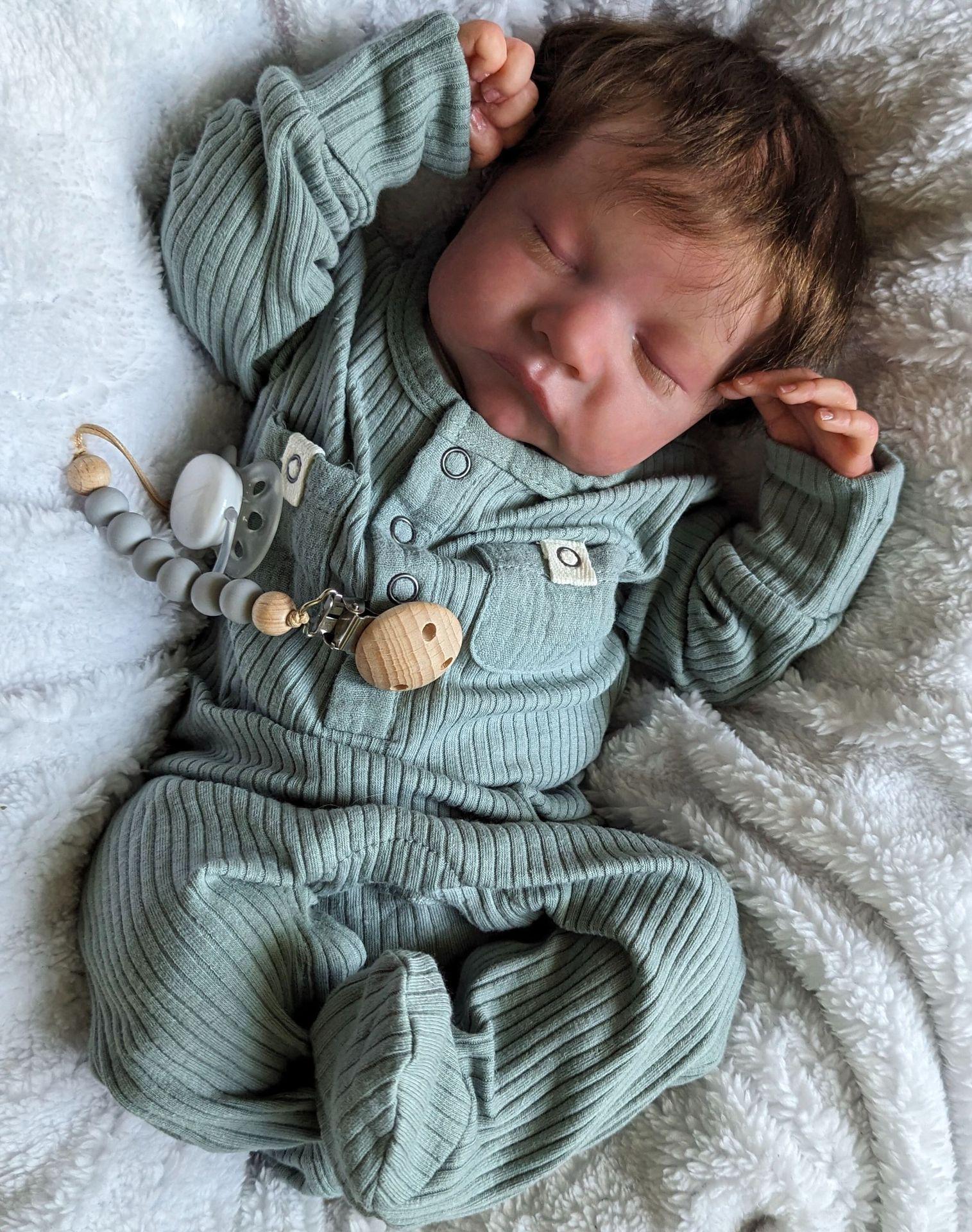 46cm Reborn Doll: Baby Levi Simulation One-Piece 49 cm