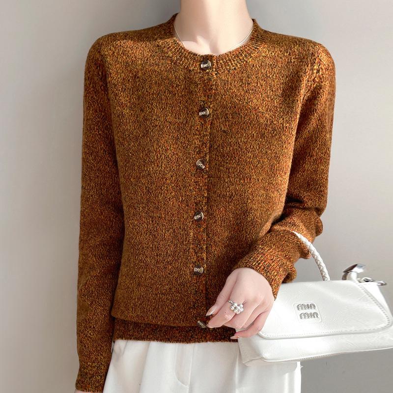 Veelzijdig gebreid damesvest met bloemen: Ronde Hals Lente Laag