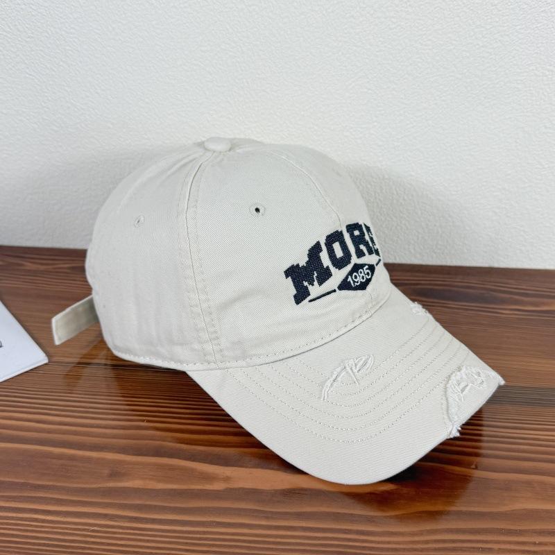Old Ripped Sun Shading Baseball Hat for Women In Spring and Summer Versatile Letter Embroidery Fashion New Baseball Hat for Men