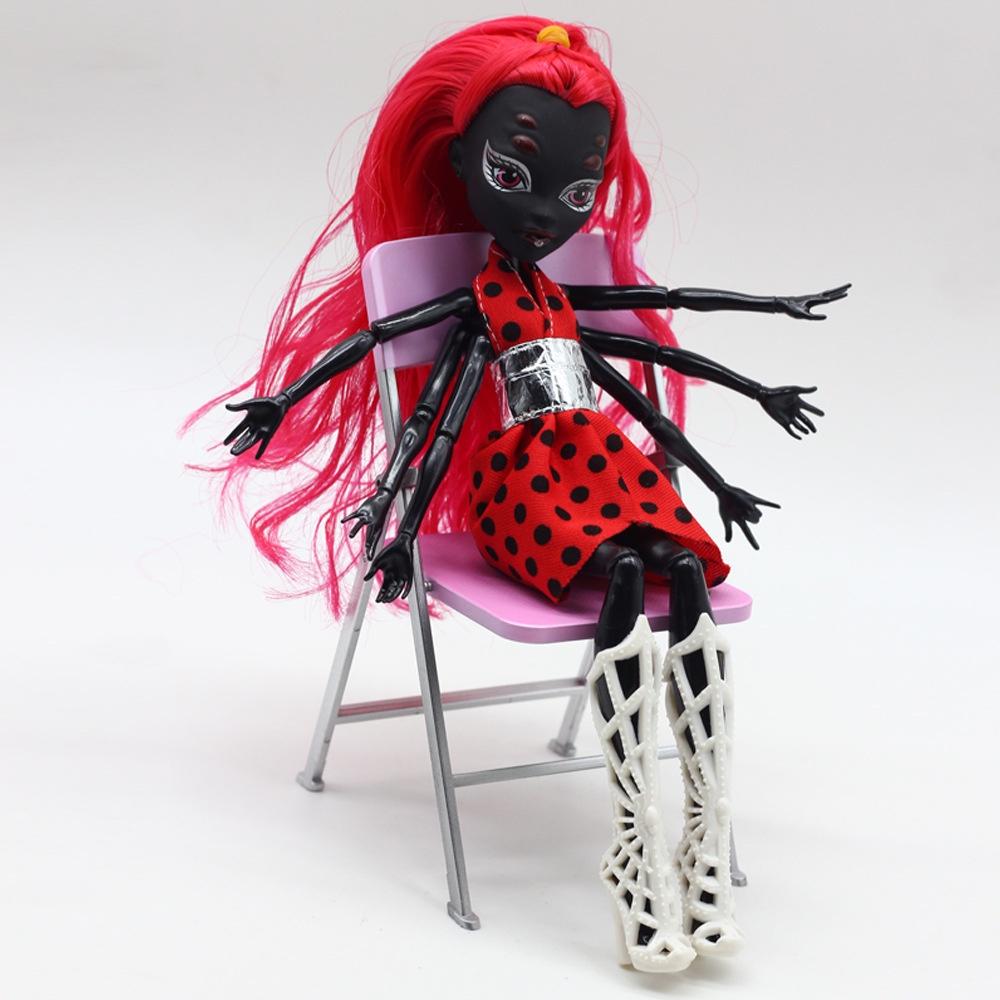 Elegante Monster High Puppe Harzmaterial Modische Spielzeugsammlung