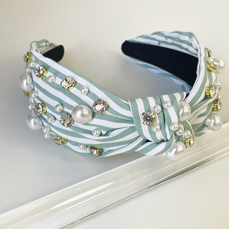 Nya slumpmässiga 10 st mini-blommor i akryl hårspännen för kvinnor vintage hårklor krabbklämma hårspännen flicka huvudbonad tillbehör