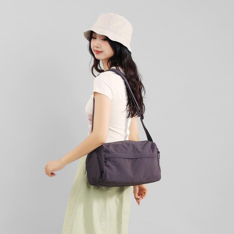 Messenger Bag Women Travel Bag Large Capacity Shoulder Bag Lightweight Nylon Bag