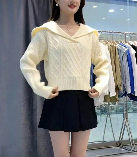 Women's Retro Knit Sweater: High-Waisted, Soft & Cozy Long Sleeve Pullover for Autumn/Winter 2026