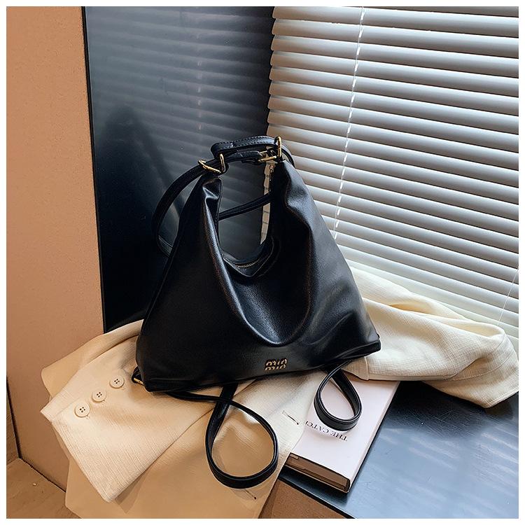 

Дорожная сумка-тоут для женщин, большая вместимость, 2024, новый уличный тренд, рюкзак, нишевый дорожный рюкзак чёрный