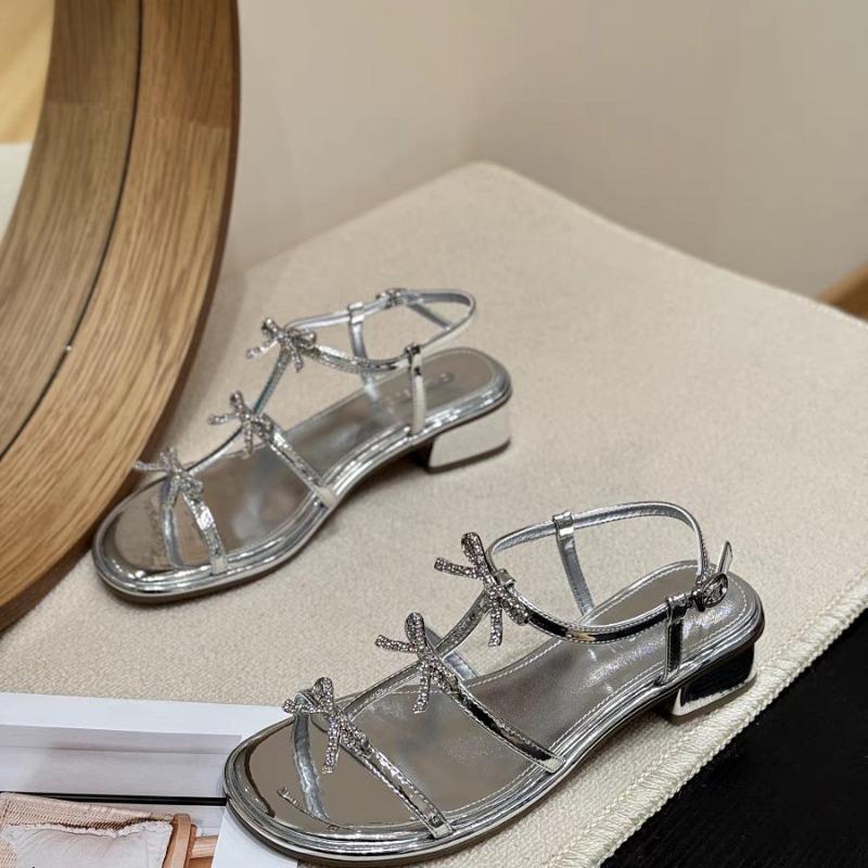 New Style of Women's Shoes Such As Flip-flops and Sandals with Thick Heels and Pointed High Heels