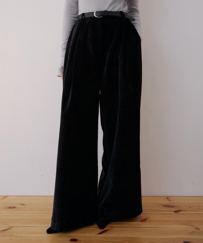 ODER Daddy Fit Corduroy Wide Pants - Black