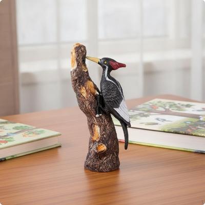 Vogel-Figur auf Baumstamm Realistisch Naturalistisch für Sammler,