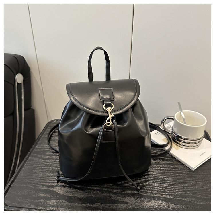 Fashionable and Versatile Backpack for Women, New Travel Bag, High-end Leather Casual Commuting Backpacks