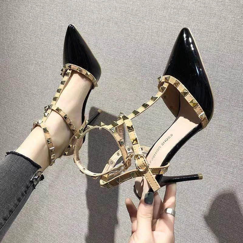 Pure Desire Ceiling Thin Heel 2025 Spring New Pointed One-word Buckle Rivet Patent Leather European and Korean High Heels Bag Head Sandals