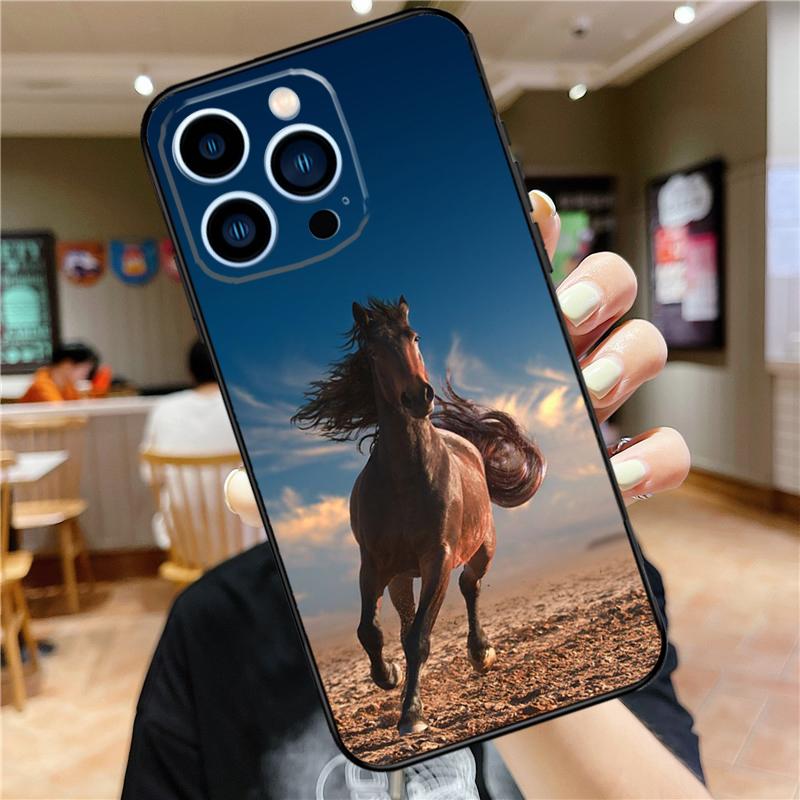 Running Horses Animal Case For iPhone 17 16 15 13 12 11 14 Pro Max Mini Plus 16e 17 Air Bumper Cover Accessories
