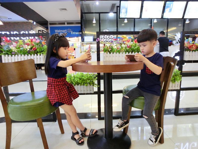 Korean Style Mother-Daughter Plaid Patchwork Dress - Summer 2022 Collection