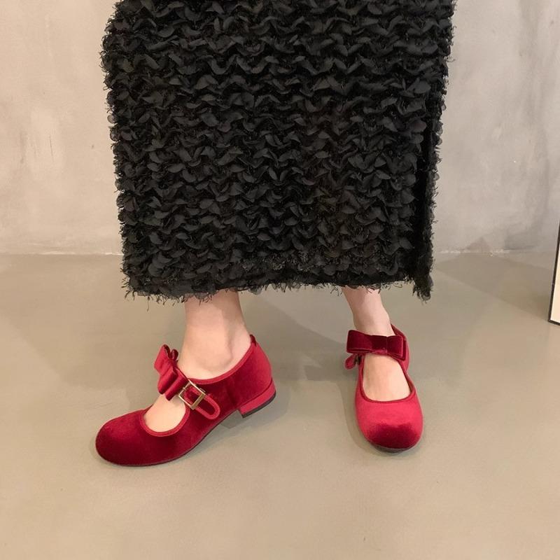 2026Low Heel Suede High-end Lightweight Shoe Women's Shoes New Style Spring Autumn Fashion Temperament Gentle Mary Jane Shoes