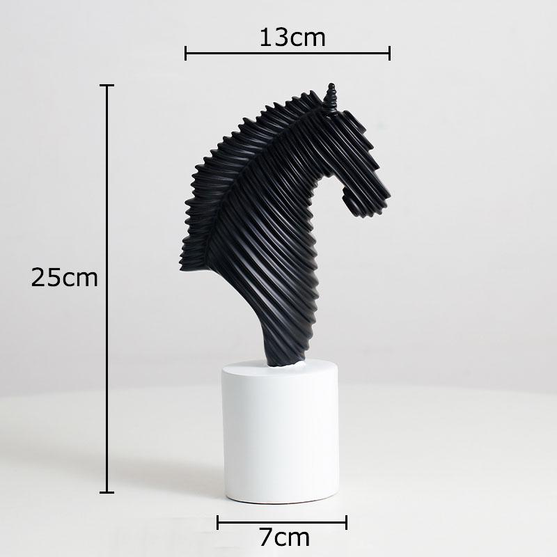 

Abstract Striped Horse Head Mascot Animal Sculpture Desk Decoration Ornaments Resin Crafts Steed Statue Room Aesthetic Decor