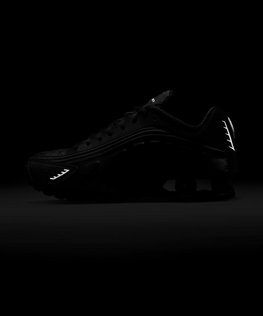 Nike Shox R4 W - Black:Max Orange:Black / Ar3565-004
