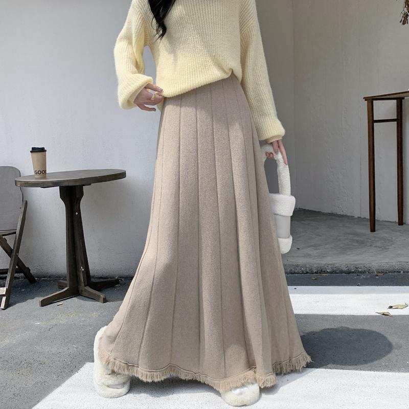Autumn Winter Women Maxi Long Tassel Knitted Skirt Beige Red Dark Gray Black Knitting Warm Skirt Elegant Fashion Pleated Skirt