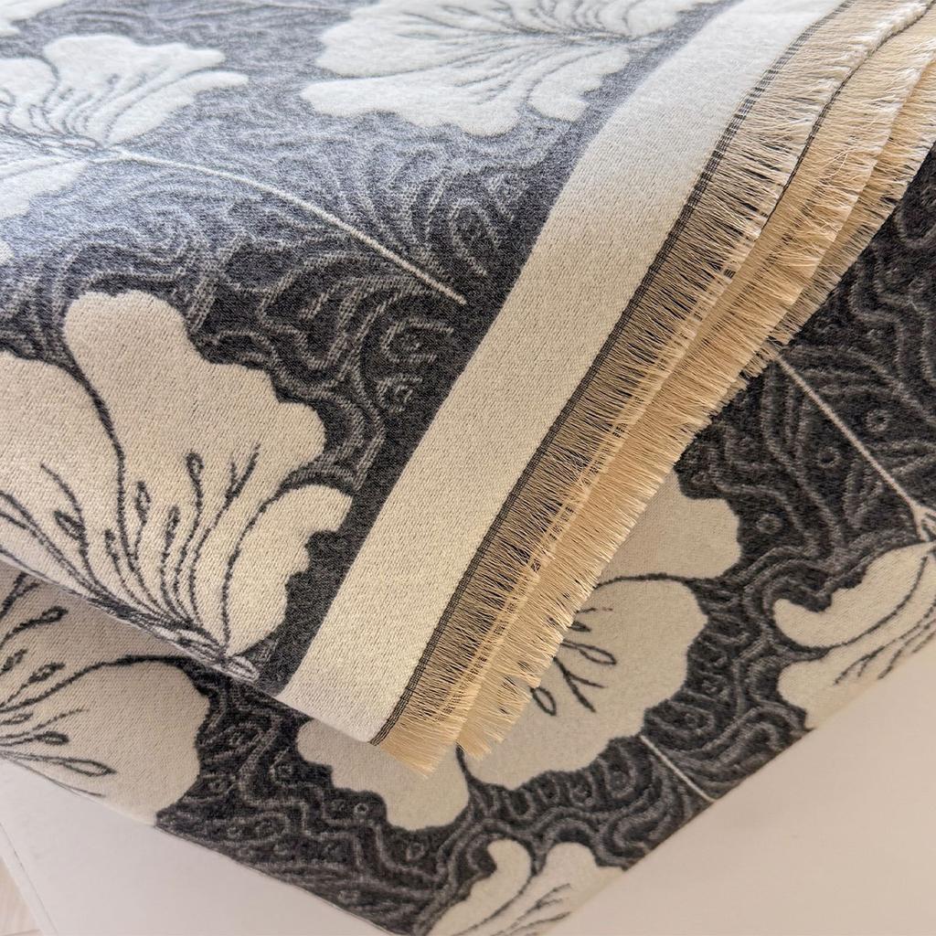 Französischer eleganter Kaschmir-Imitat-Blätterschal, Pendler-Temperament, modisch, hochwertig, vielseitig, schlichte Oberbekleidung