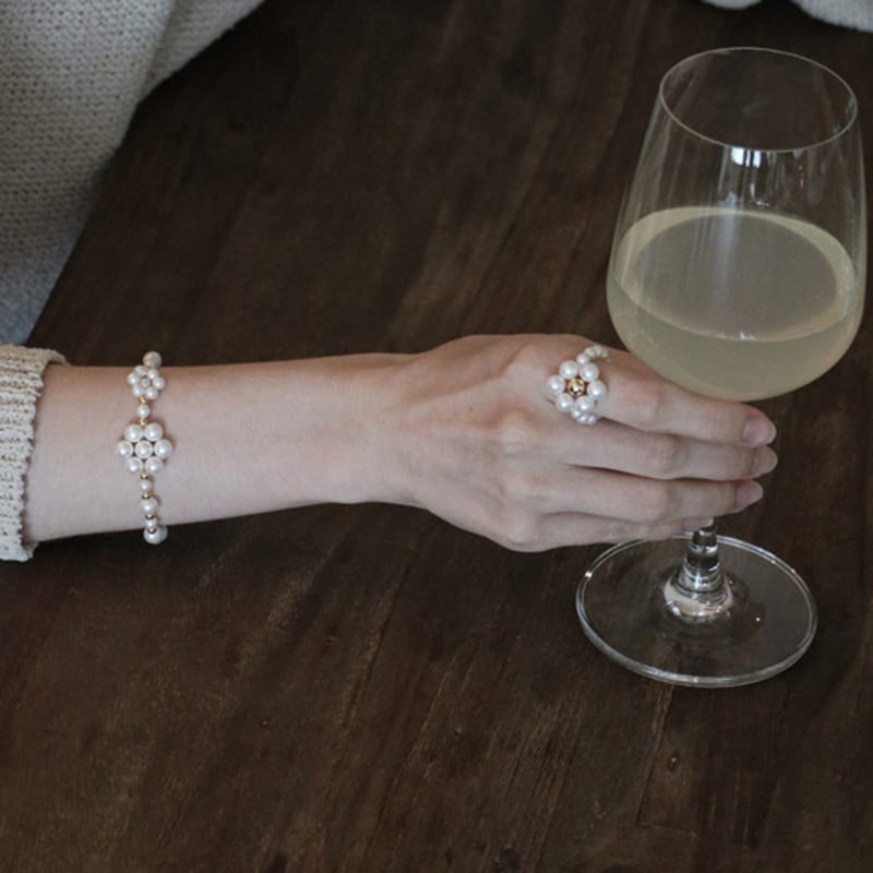 EIGHTMORE flower pearl silver bracelet