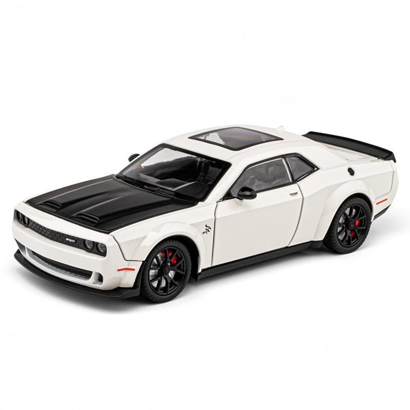 

1/24 Dodge Challenger Hellcat Redeye Alloy Metal Diecast Car Model Sound and Light Outdoor Collections Trendy Toys Ornaments Boy