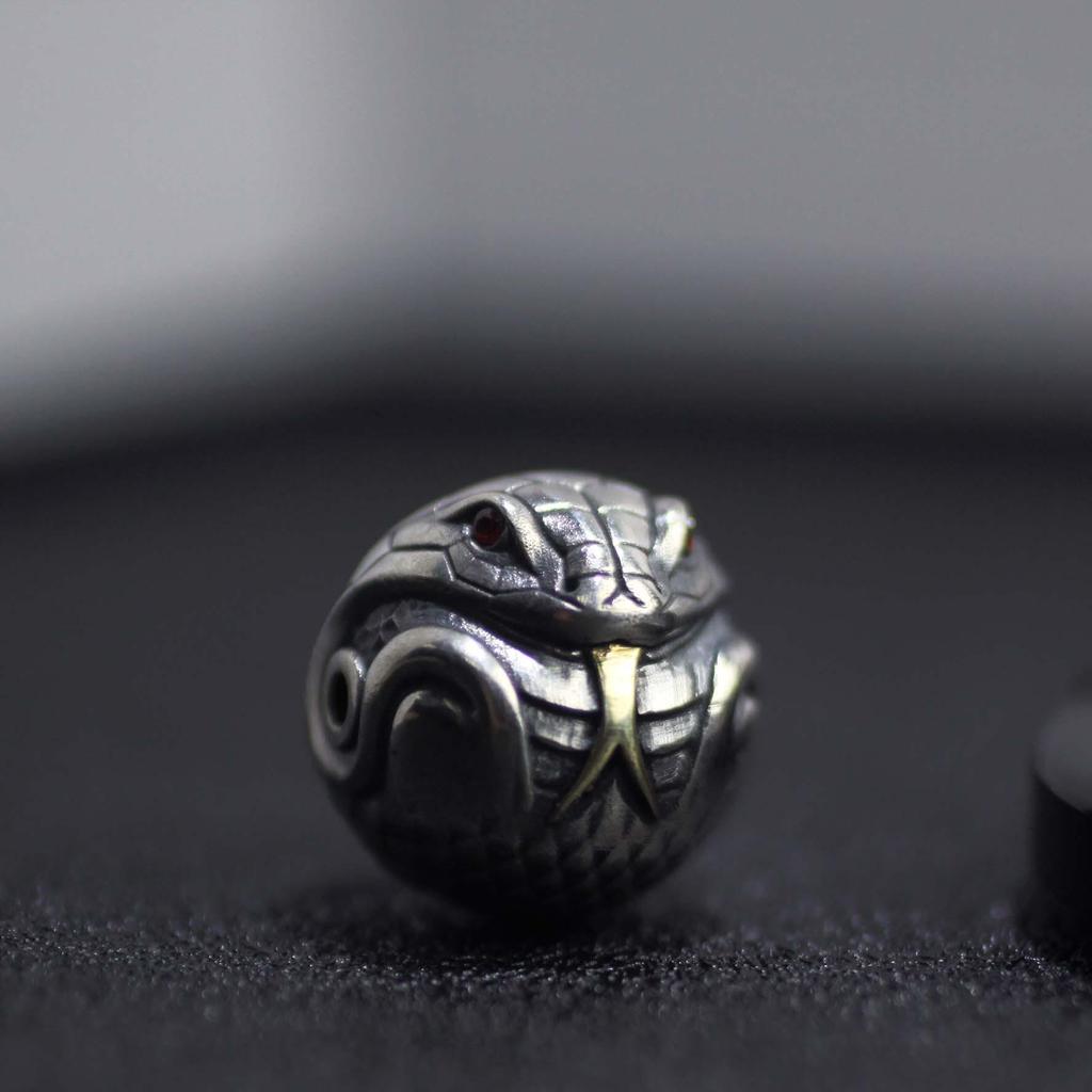 Silver Retro Snake Bead Bracelet with Vajra, Moon, Monkey Head, Round Beads for Men's Handmade Accessories