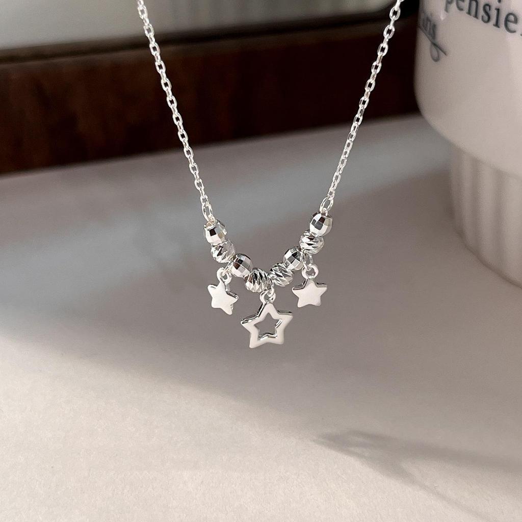 Exquisite Five-Pointed Star Clavicle Necklace for Women - Personalized, Trendy Fashion Accessory