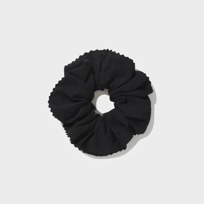 [Worn by Choi Yoon-ji] Woman Star Scrunchie Black