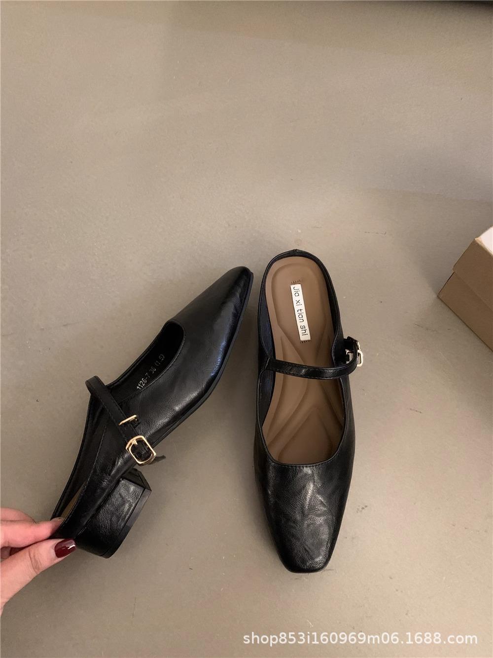 

Baotou thick heel flat bottom half slippers female 2025 spring and summer French temperament fairy style retro outer wear cool slippers female 35 чёрный