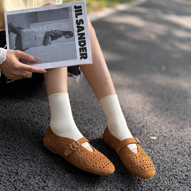 Johnature Retro Cow Suede Hollow-out Flat Shoes Breathable Soft Sole Versatile Women's Shoes