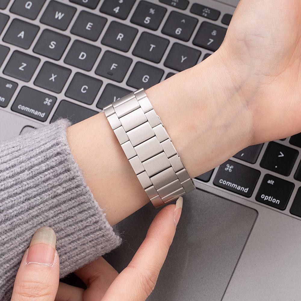 Stainless Steel Strap for Apple Watch Series 10 46mm 42mm Ultra 49mm 45mm 44mm 41mm Magnetic Watch Band for Iwatch 9 7 8 5 6 SE