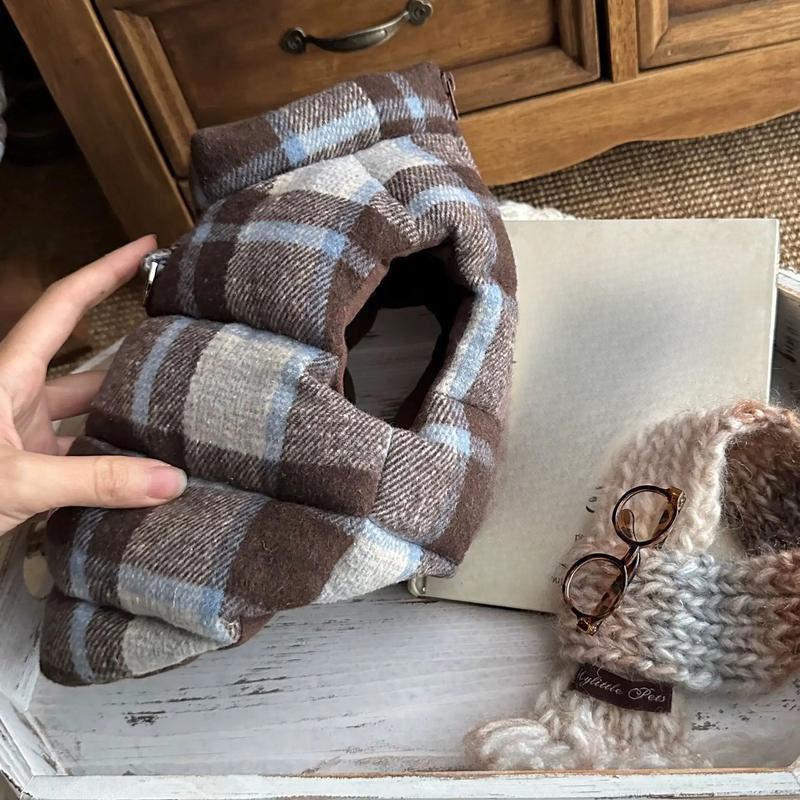Pet Autumn and Winter Thick Plaid Coat Warm and Comfortable Vest Christmas Dog Clothes for Small Dogs Puppy Clothes