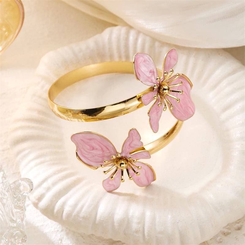 French Retro Pearlescent Enamel Flower Bracelet