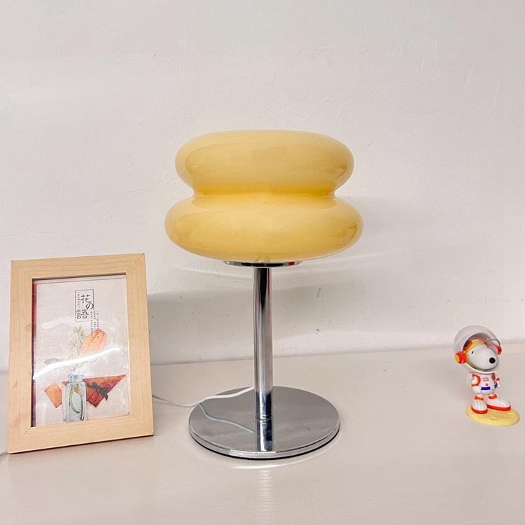 

Стеклянная настольная лампа Macaron с трехцветным затемнением, атмосферные лампы для гостиной, защита глаз, ночник, прикроватный декор для девушки, спальни бежевый