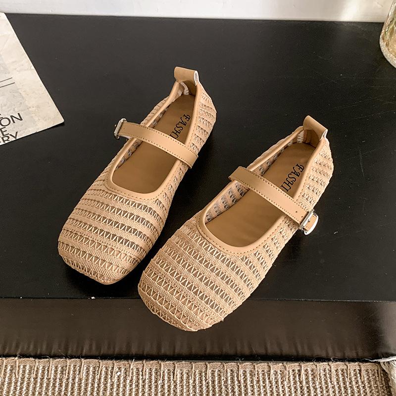 

Летние новые сандалии с квадратным носком, мелким вырезом, мягкой подошвой, на плоской подошве, из сетки, дышащие, повседневные туфли Мэри Джейн для женщин 40 коричневый