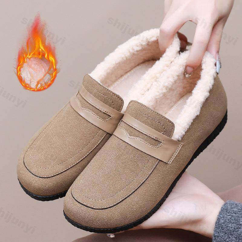 Women Shoes with Winter Velvet Cotton Shoes One Step On Warm and Non Slip for Mom Lightweight for Going Out 2025 New Flat Shoes
