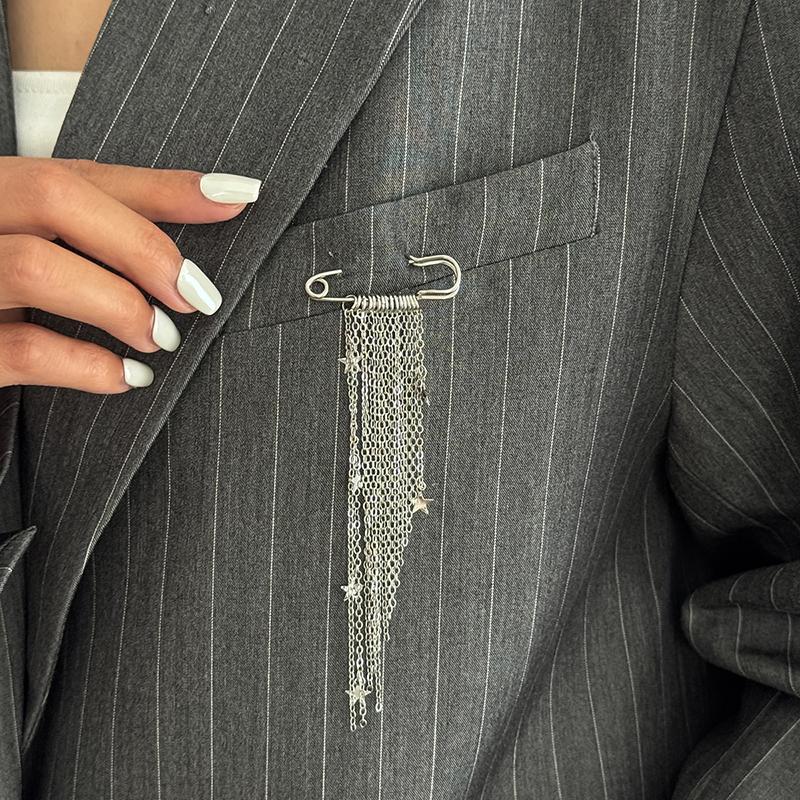 Creative Beaded Heart Shaped Tassel Metal Brooches Adjusting The Pant Legs Belt Safety Pin Versatile Clothing