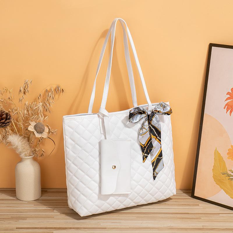 Large Capacity Ladies' Scarf  Elegant Diamond Pattern  Embroidered Bag  Fashionable