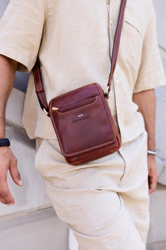 Men's leather shoulder bag - Peterson