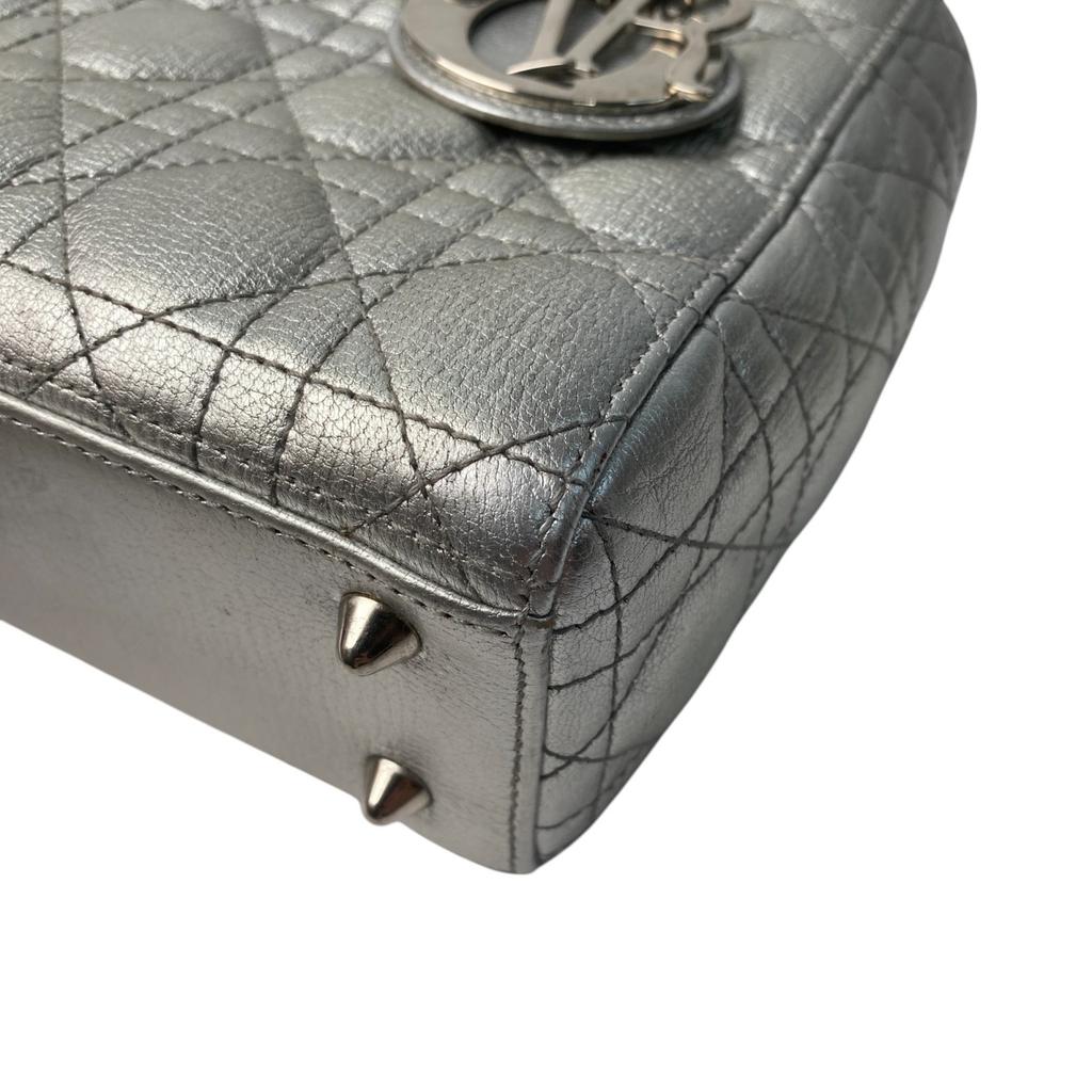 Gebrauchte Christian Dior Schultertasche Silber Leder Damen