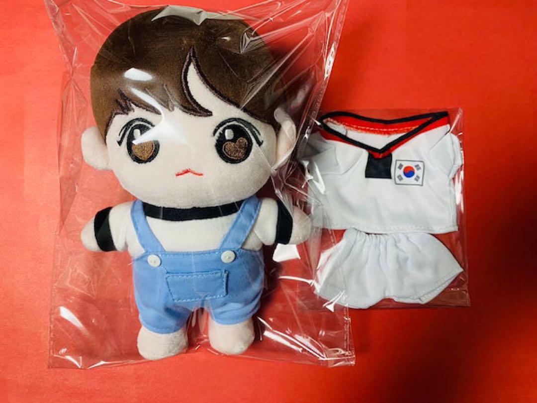 

[USED] BTS Jungkook 2017 Master Fan Cafe Plush Toy 20cm