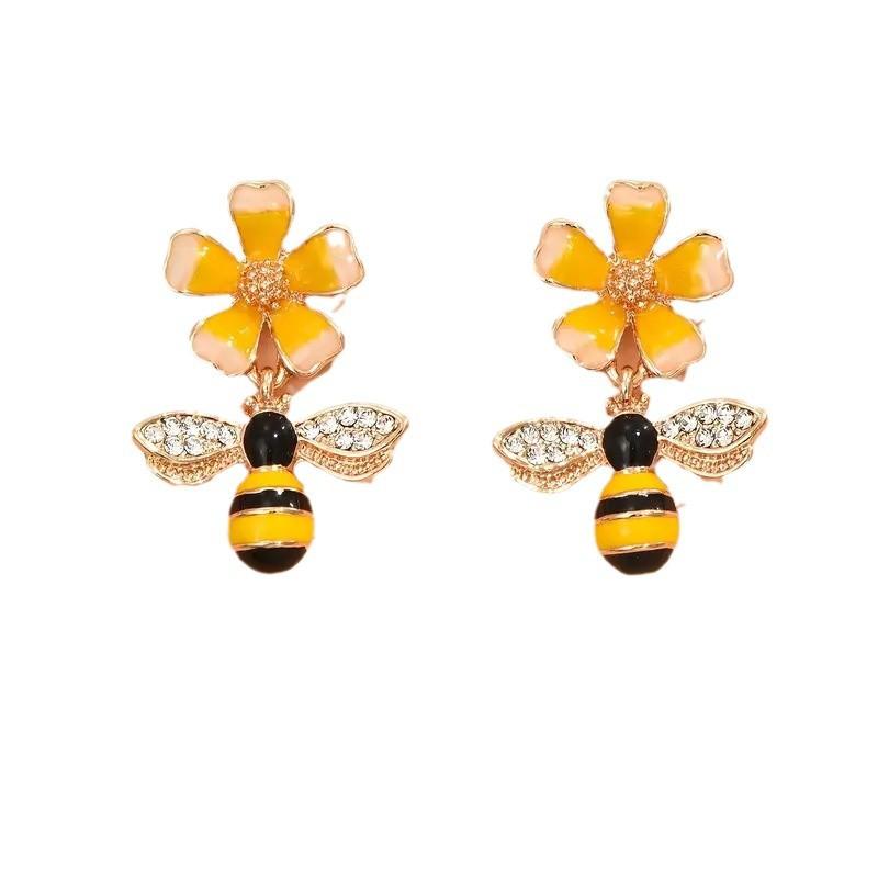 Korean Style Bee Dangle Earring For Women Fashion Creative Design Yellow Flower Drop Earrings Rhinestones Beautiful Zircon Gift